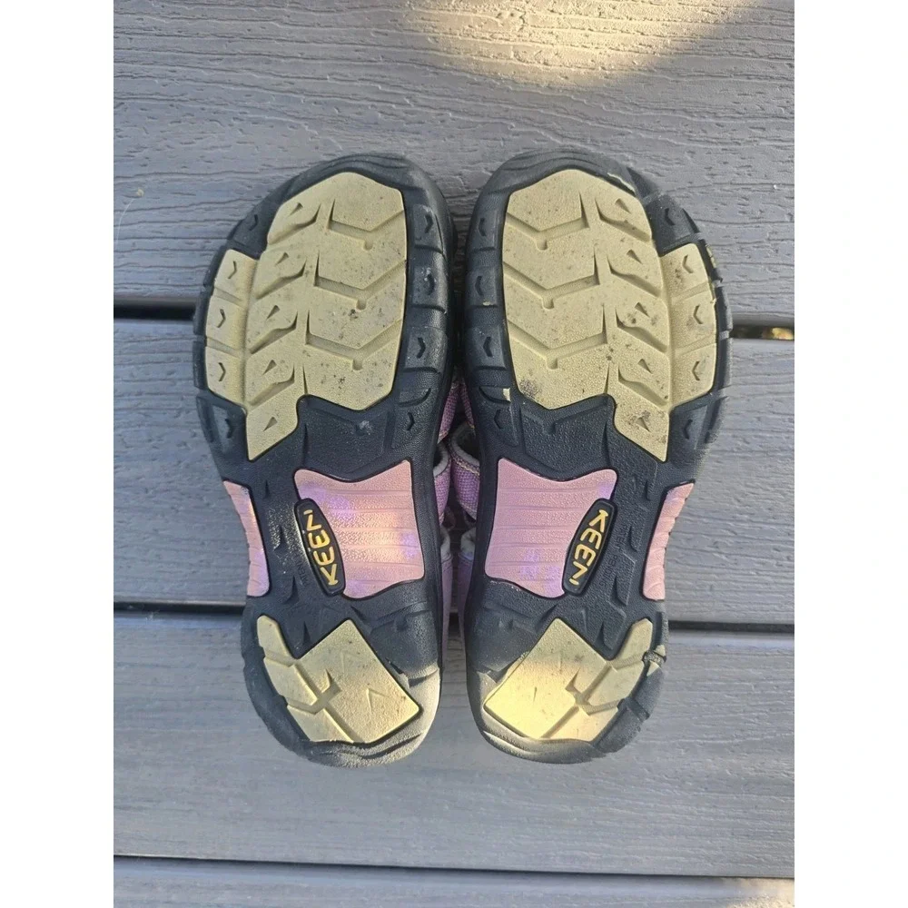Keen Newport H2 Shoes Pink Sandals Big Kids Girls Size 5 EU 37 Watershoes